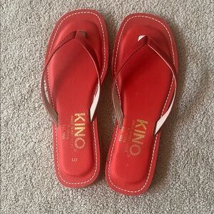 Kino Women's Vibrant Red Sandals